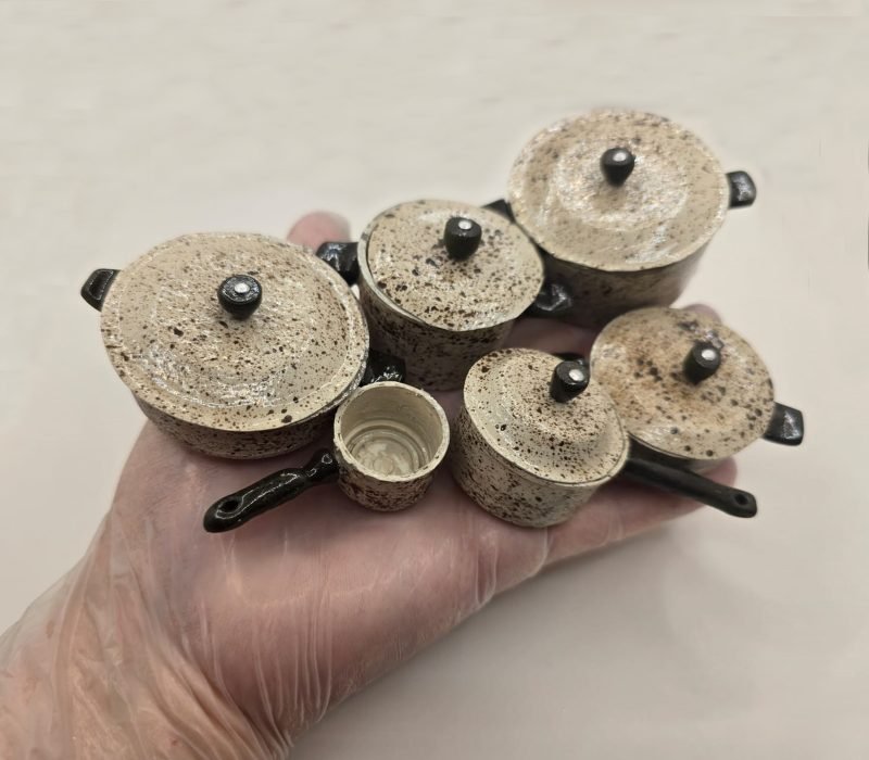 Miniature Cooking Pot Set - Image 3