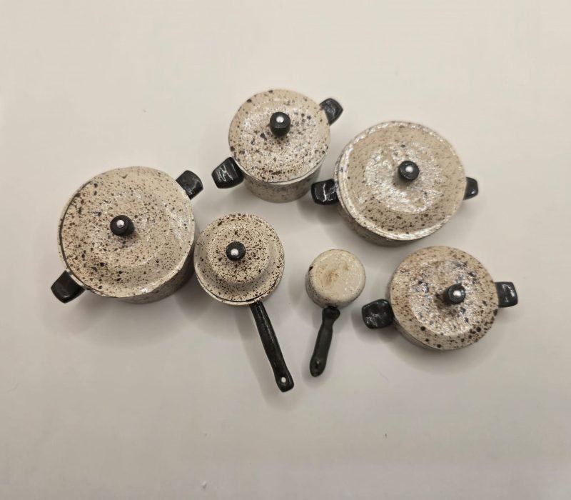 Miniature Cooking Pot Set - Image 4